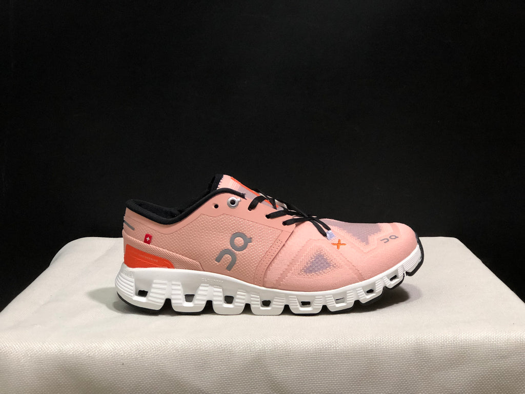 On Running Shoes – Black & Orange