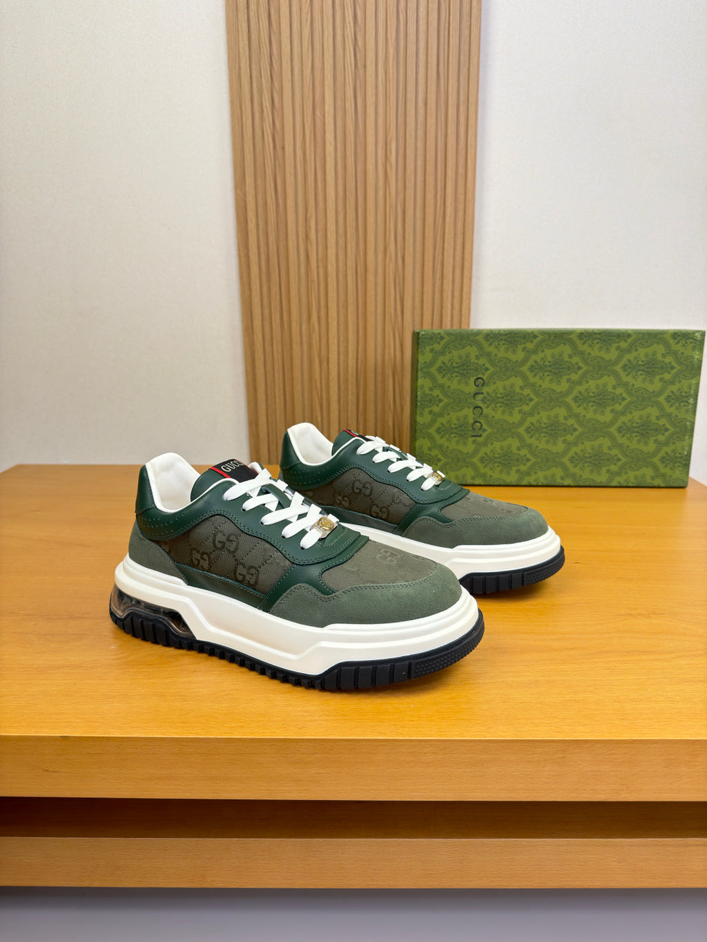 Gucci Casual Sneakers