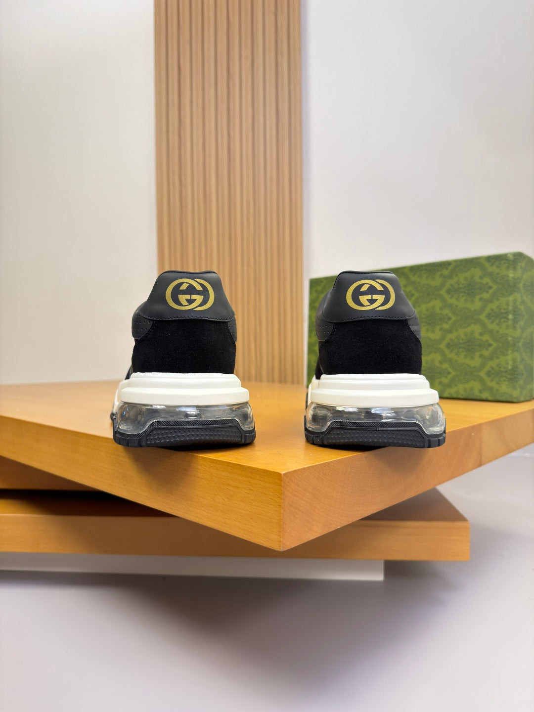 Gucci Casual Sneakers