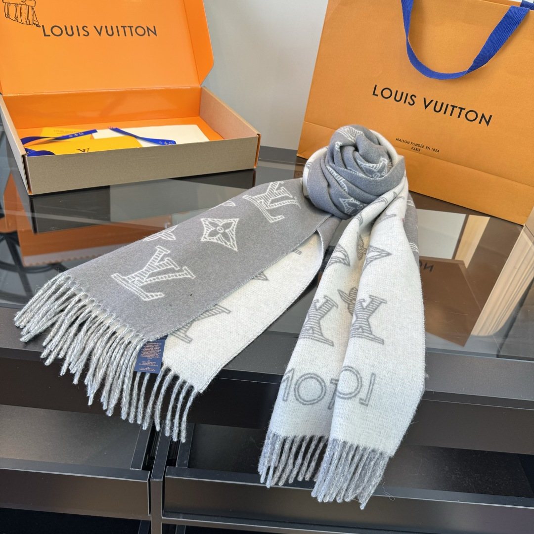 Louis Vuitton Reversible Monogram Knit Scarf